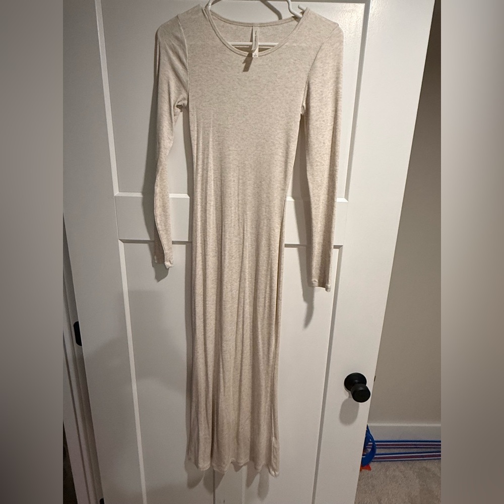 Babaton Cream Long Sleeve Ribbed Dress